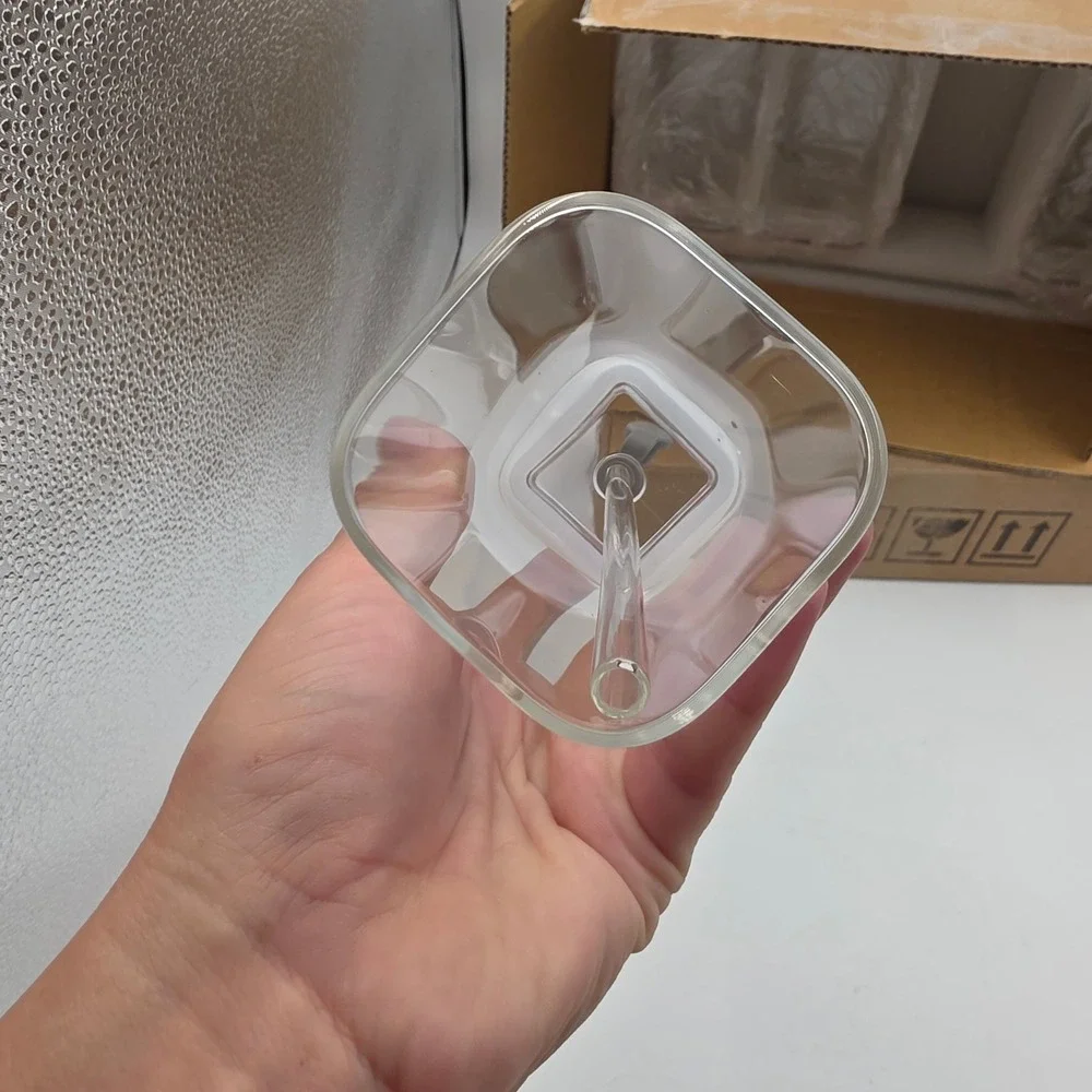 Square Glasses set of 8 with Glass Pour Spout and Lid N1
